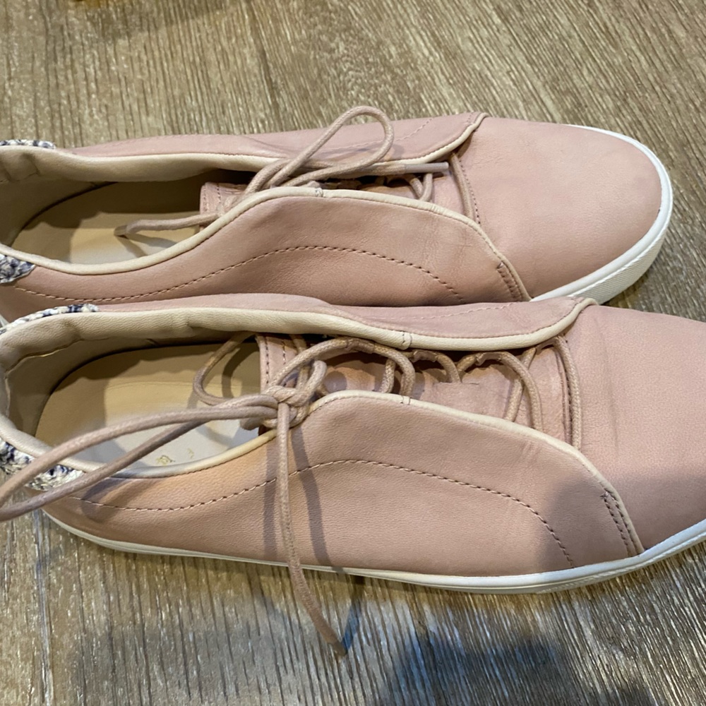Pink leather Cole Haan tennis shoes